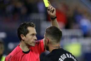  尼斯中场悍将累计黄牌 无缘生死战对决  