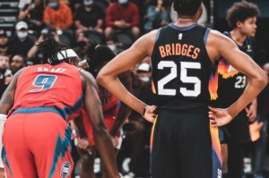  太阳队十二连胜创队史新纪录  