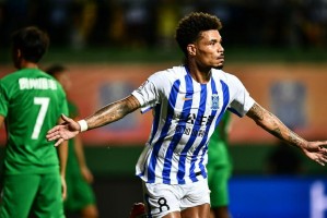  拉齐奥补时绝平保留希望  