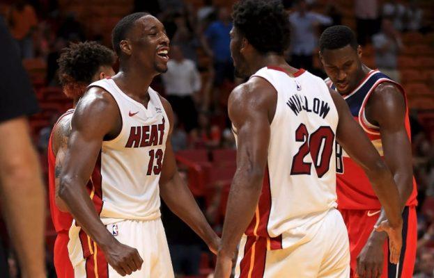  阿德巴约两双热火稳守前八  